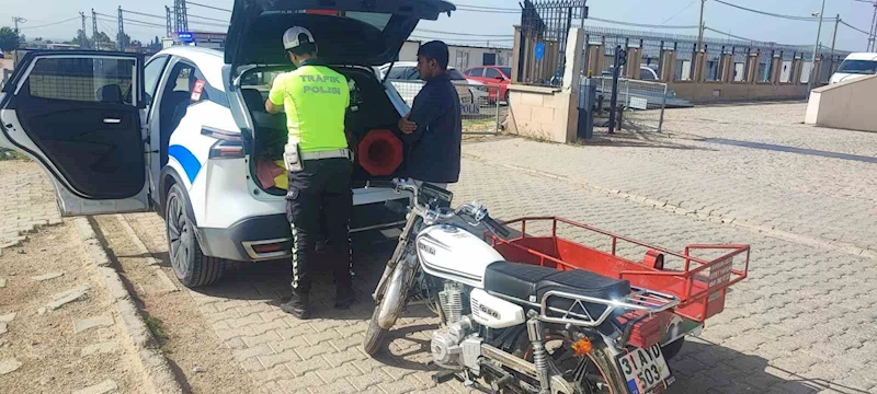 Motosikleti üzerine yatarak sürmüştü, yediği ceza motosikletin parasını geçti
