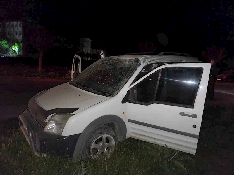 Bir kişinin yaralandığı kazada kaçan araç sürücüsünü polis yakaladı
