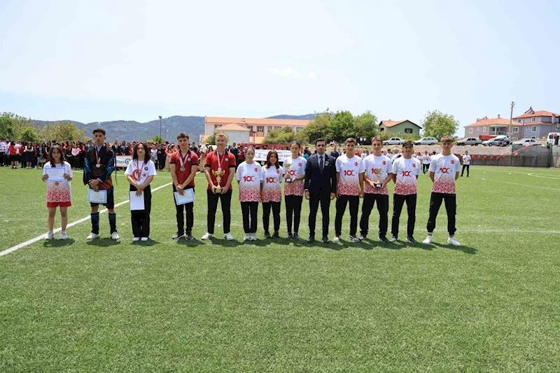Çameli’de 19 Mayıs Atatürk’ü Anma, Gençlik ve Spor Bayramı, coşkulu törenlerle kutlandı
