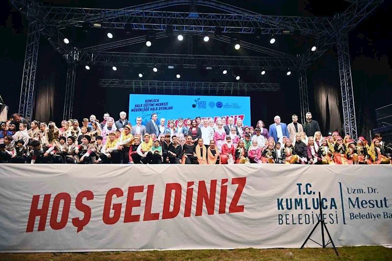 Kumluca’da halk oyunları şöleni festivale renk kattı
