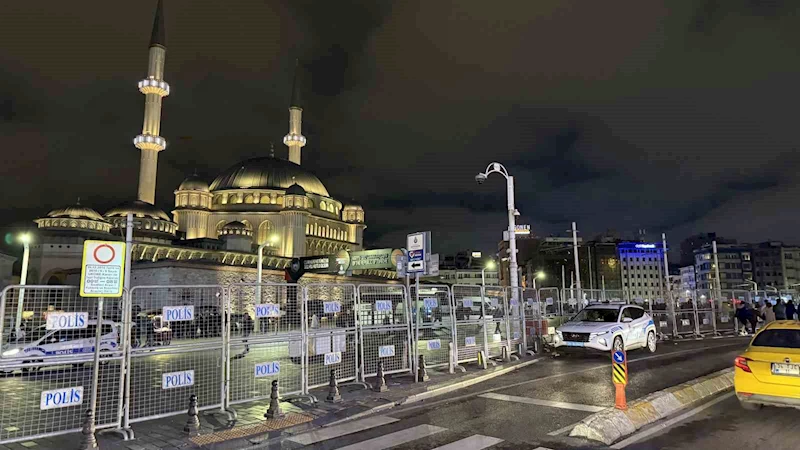 Taksim’de 1 Mayıs için kapatılan yollar açılmaya başladı
