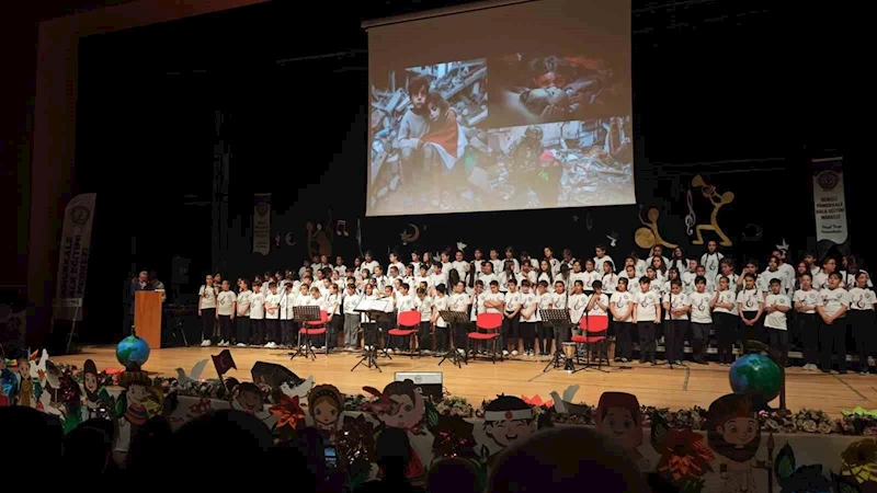 Meclisin 105 yaşında 105 çocuktan beğenilen konser
