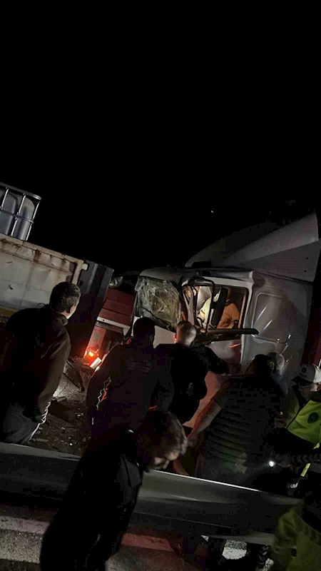 Kızılcahamam’da zincirleme trafik kazası: 2 kişi yaralandı
