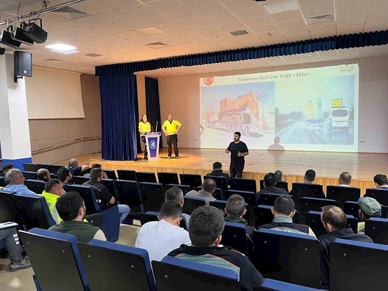Çorum Belediye personeline yol güvenliği eğitimi
