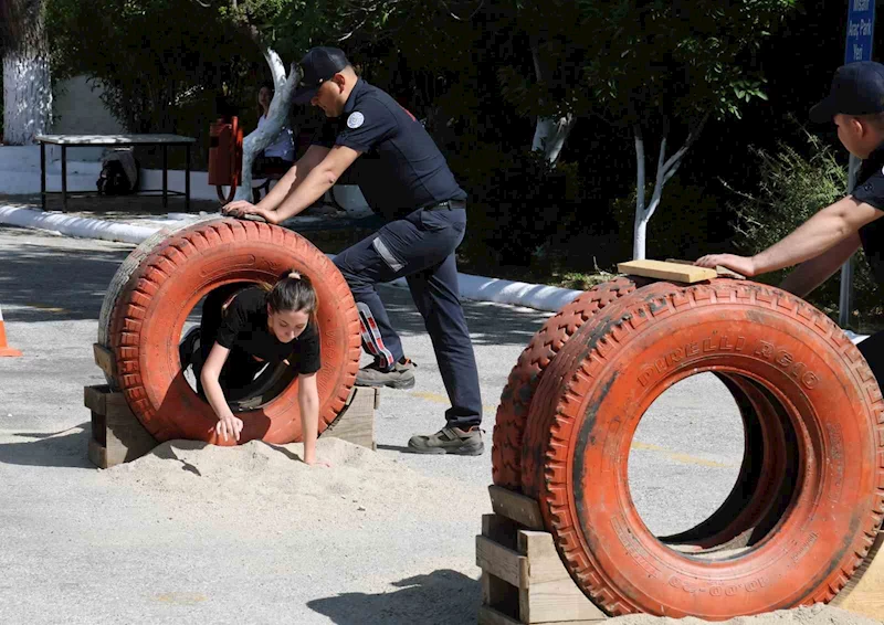 Alev savaşçısı olmak için komando eğitim parkurunda ter döktüler
