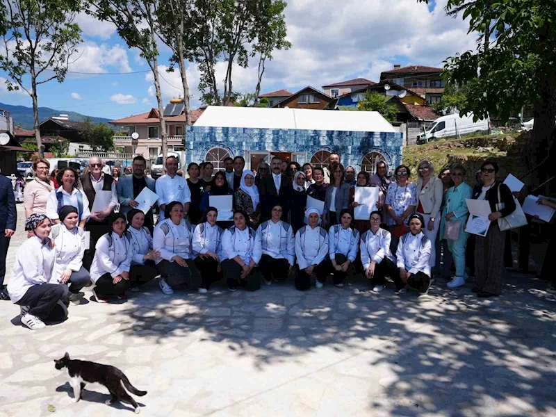 Düzce’de Müzeler Haftasına antik tiyatro ev sahipliği yaptı
