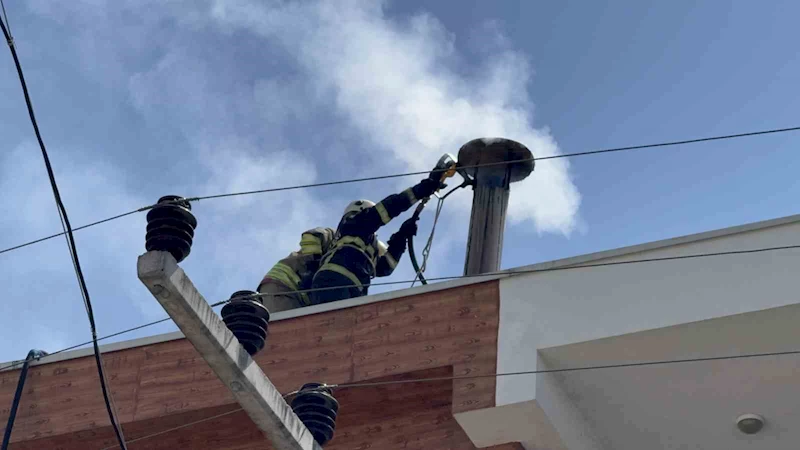 Bacadan çıkan kıvılcımlar itfaiyeyi harekete geçirdi
