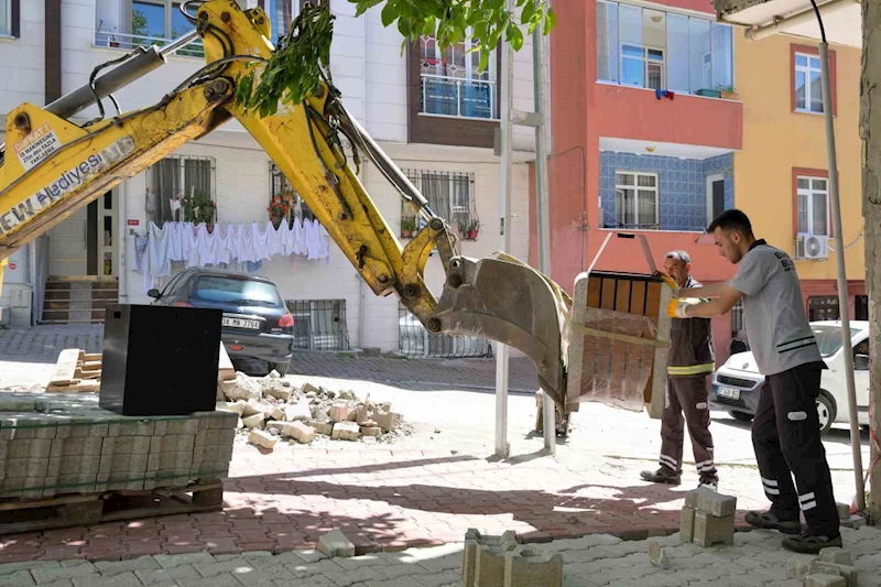 Esenyurt Belediyesi’nden mahallelere yeni nefes: Atıl alanlar yeşil dinlenme noktalarına dönüşüyor
