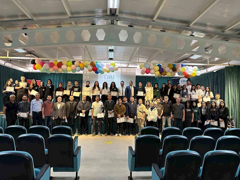 Afyonkarahisar’da öğrenciler bilimin ışığında buluştu

