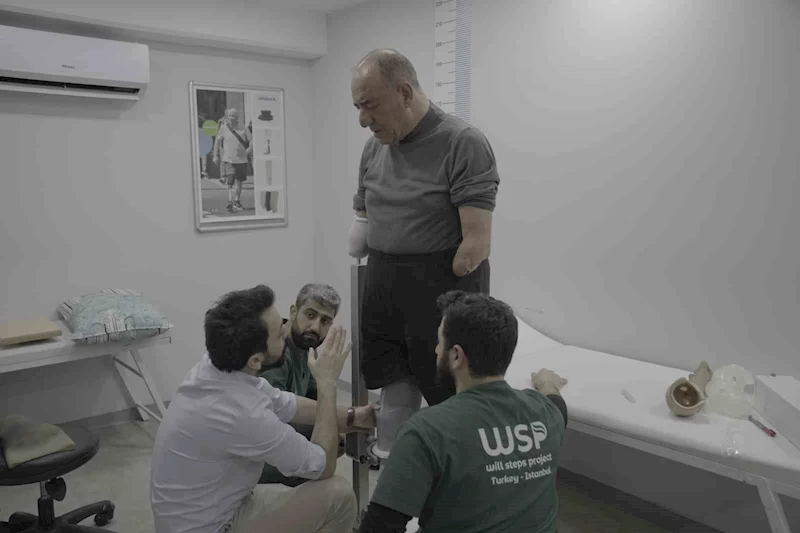 Üç uzvunu kaybetti, protezlerle hayata tutundu
