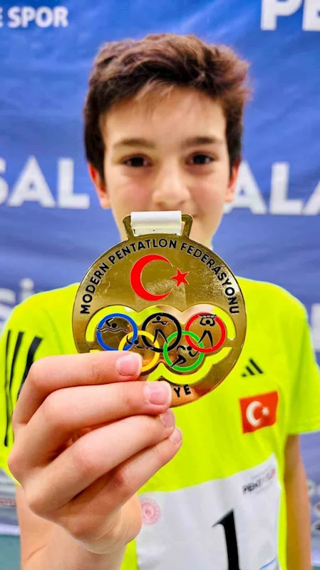 Büyükşehir sporcusu, üç şampiyonada da zirveyi bırakmadı
