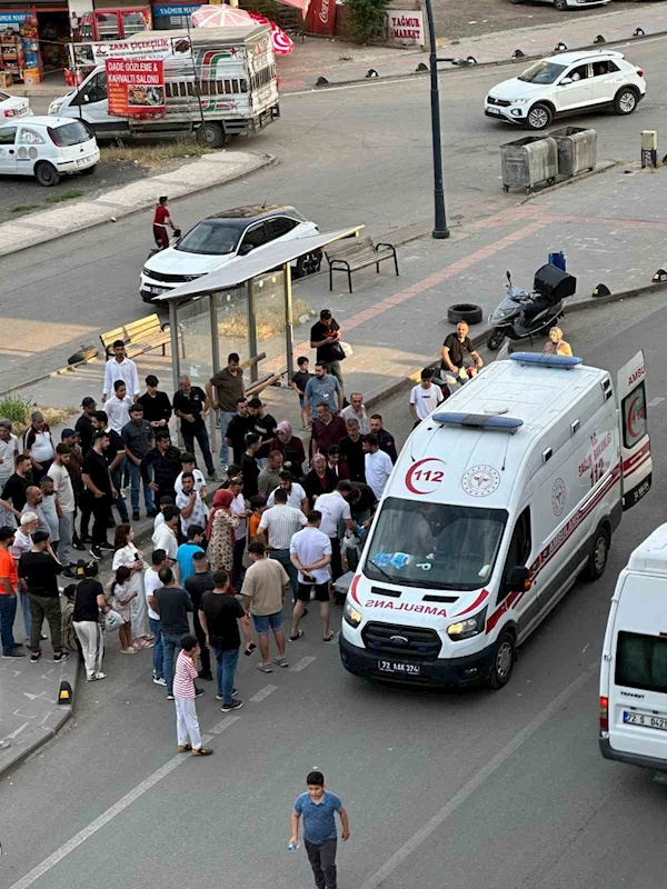 Batman’da yolun karşısına geçmeye çalışan kadına otomobil çarptı
