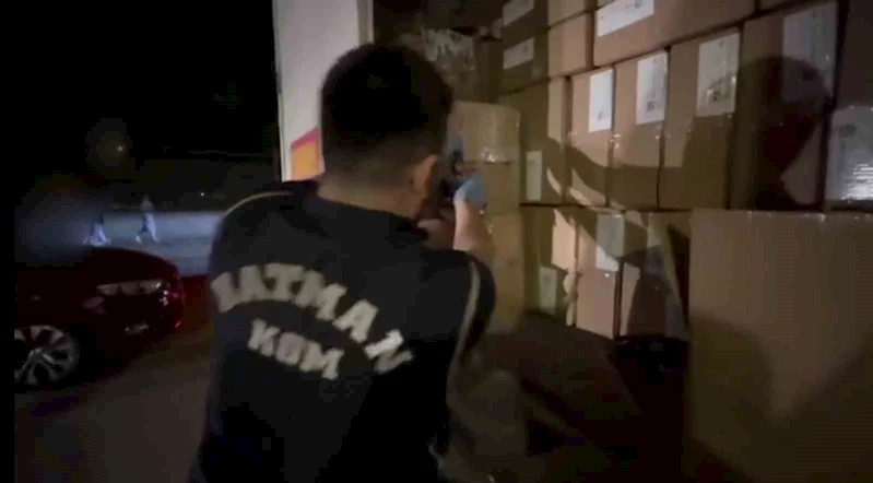 Batman’da 2 bin 100 adet kaçak elektronik sigara ele geçirildi

