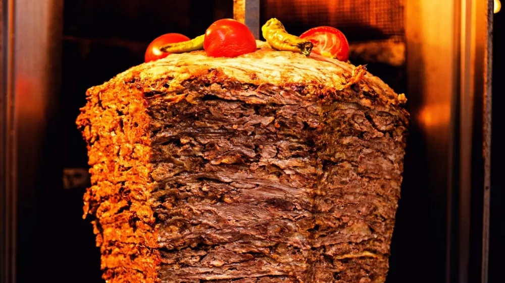 Bir döner zincirine daha FETÖ operasyonu: 23 gözaltı!