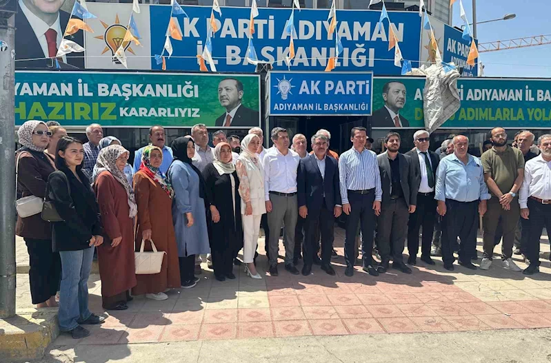 AK Parti’den 1960 Darbesi açıklaması
