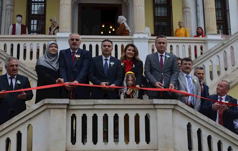 Bafra’da yıl sonu sergisi
