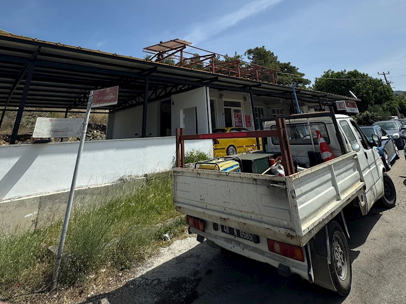Marmaris Belediyesi ekiplerinin dikkatsizliği ormanı küle çevirdi
