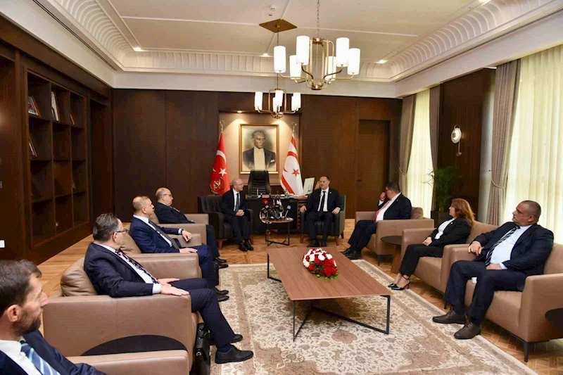 KKTC Cumhuriyet Meclis Başkanı Öztürkler, Bakanı Şimşek’i kabul etti
