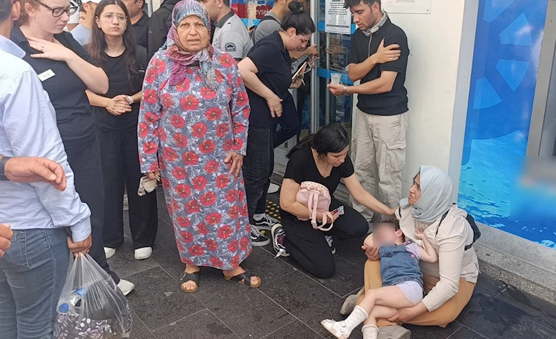 Manavgat’ta motosikletli kurye yaya geçidinde anne ve kızına çarptı: 3 yaralı
