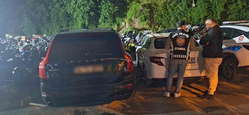 Beyoğlu’nda aracında usulsüz çakar bulunan sürücüye 136 bin 165 lira ceza

