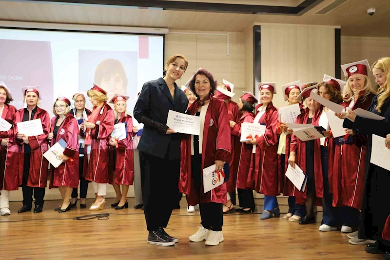 Bilgelik Programı’nda ikinci bahar: 60 yaş üstü mezunların gurur günü
