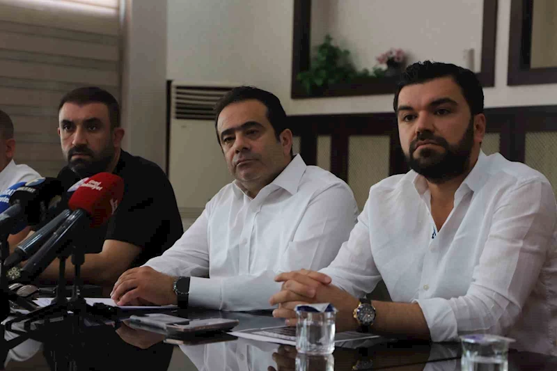 Ahmet Feti Yılmaz: 