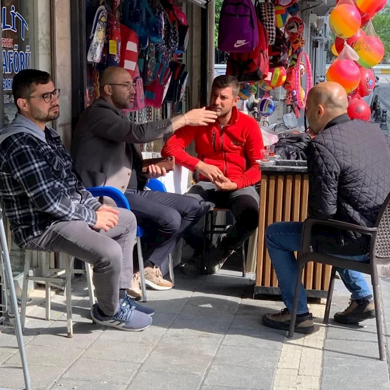 Başkan Zencirci esnaflarla bir araya geldi
