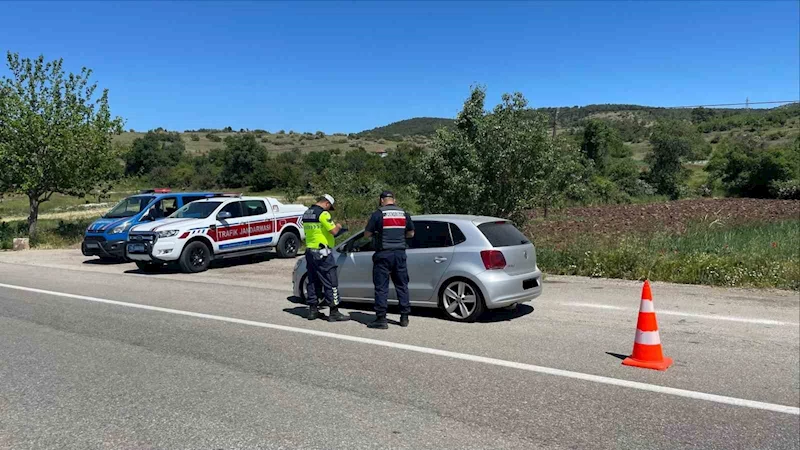 Burdur’da 275 araca ceza uygulandı, 44 araç trafikten men edildi
