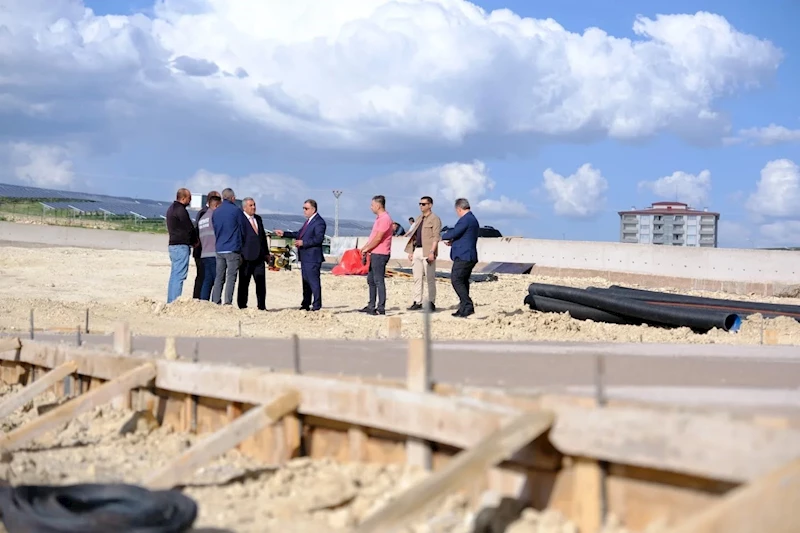 Vali Eldivan, Hayvan Bakım Evi inşaat sahasında incelemelerde bulundu
