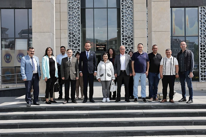 Kütahya ve Odunpazarı belediyeleri arasında ’Tarım Dostu İş Birliği’ görüşmesi
