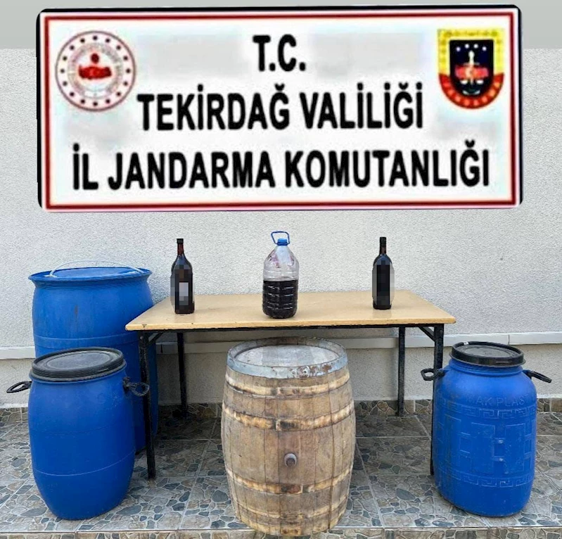 Tekirdağ’da jandarmadan kaçak içki ve tütün operasyonu
