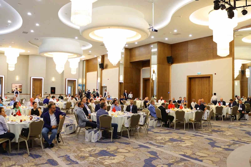 Muradiye OSB Genel Kurulunda en çok ihracat yapan firmaya ödül
