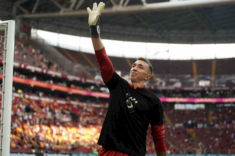 Fernando Muslera, Galatasaray ile son maçına çıktı
