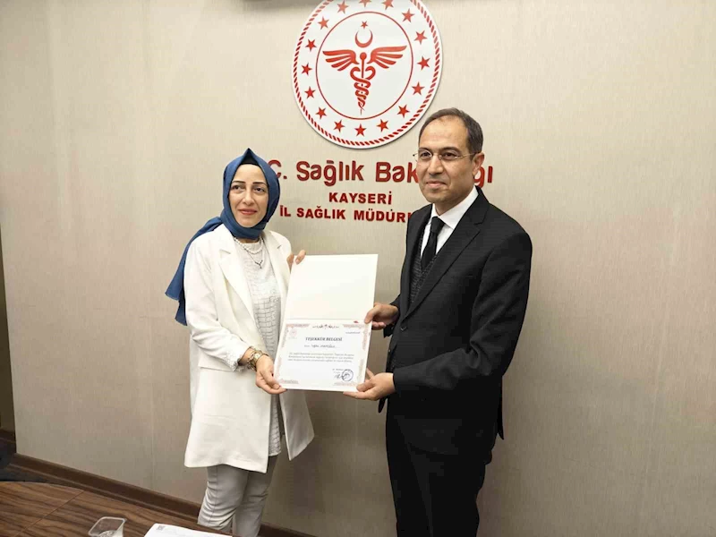 Sigara ile vedalaştılar, teşekkür belgelerini aldılar
