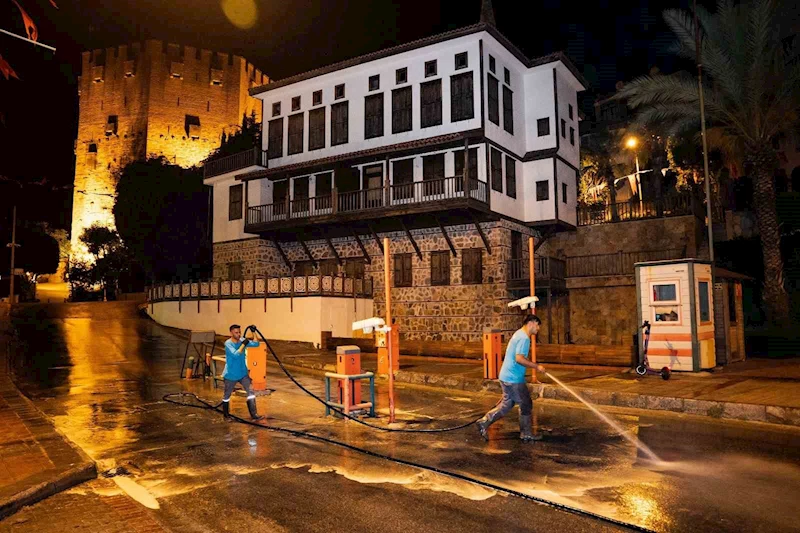 Alanya’da bayram öncesi kapsamlı temizlik seferberliği
