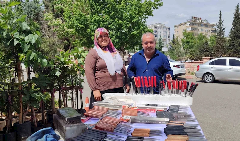 Bıçaklılık mesleğini ailece yapıyorlar
