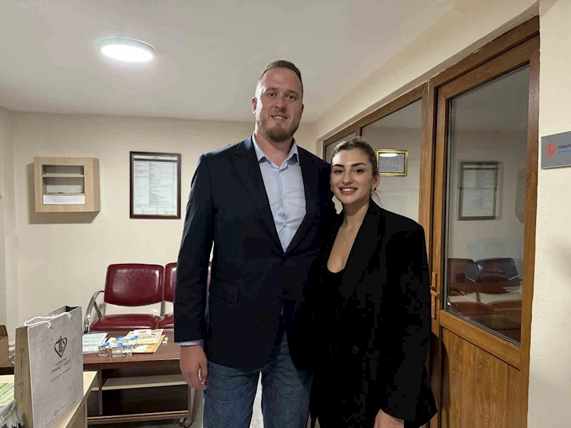 İngiliz Simon, sevdiği kadın için müslüman oldu: Yeni adı ‘Sinan’

