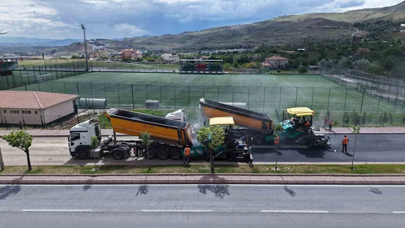 Büyükşehirin Erkilet’teki 36 milyon TL’lik yol yenileme çalışması başladı
