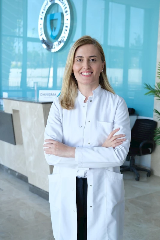 Sigara her nefeste dişleri içten çürütüyor

