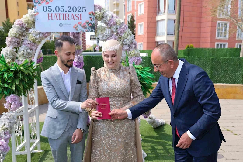 Nikah salounlarında 