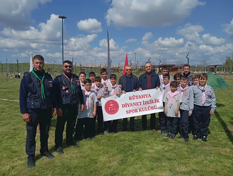 Kütahya’da izcilik kampı, gençlere milli ve manevi eğitim
