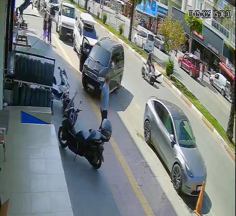 Huzurevi sakinine motosiklet çarptı
