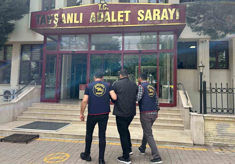 Kütahya’da 19 yıl kesinleşmiş hapis cezası bulunan şahıs yakalandı
