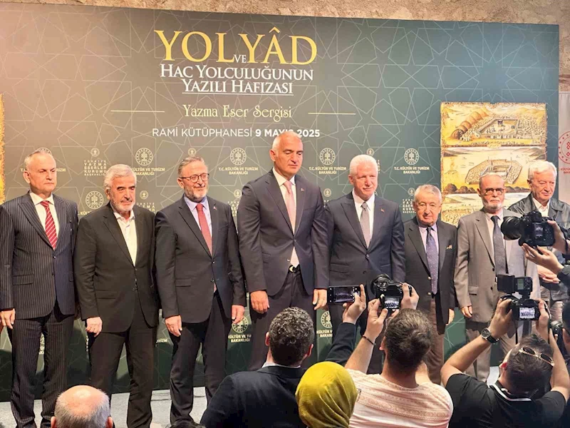 Bakan Ersoy, ‘Yol ve Yâd: Hac Yolculuğunun Yazılı Hafızası’ sergisinin açılışına katıldı
