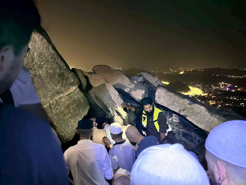 Nur Dağı hacı adaylarının akınına uğruyor
