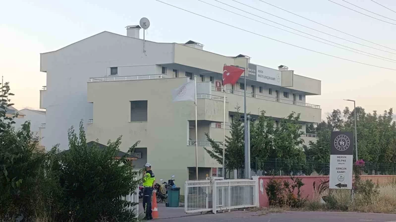 Mersin’de kampta denize giren 2 öğrenci hayatını kaybetti
