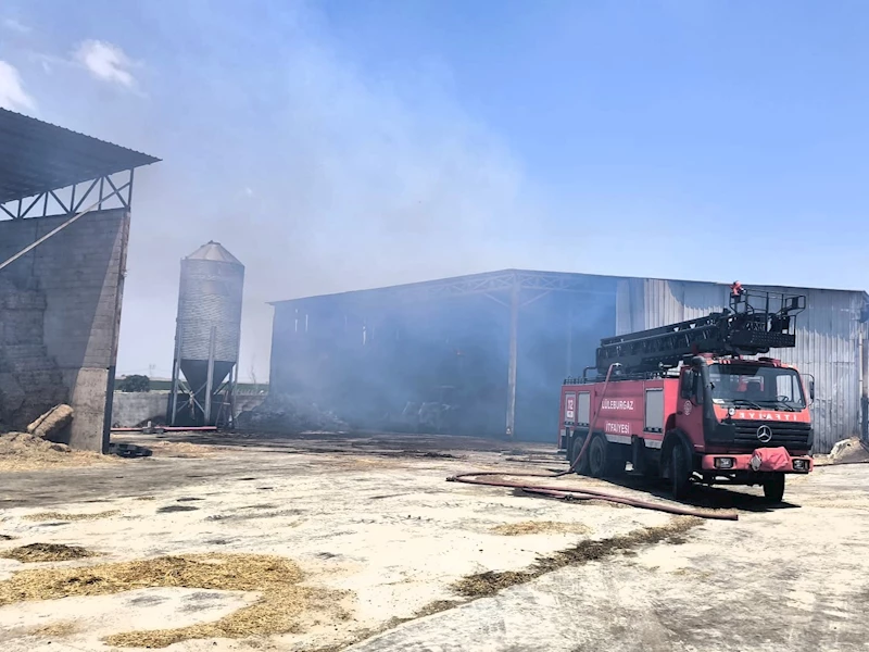 Kırklareli’nde bir hayvan çiftliğinin yem deposunda çıkan yangın söndürüldü
