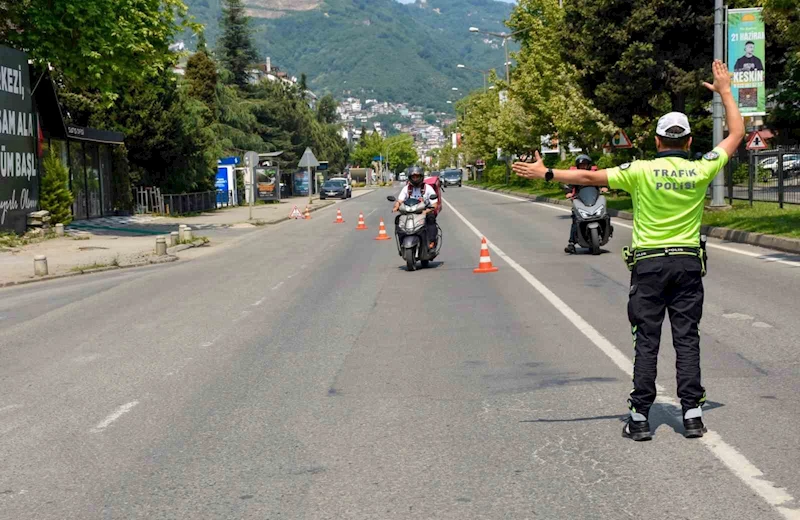 Ordu’da 9 günde 22 bine yakın araç ve sürücüsü denetledi
