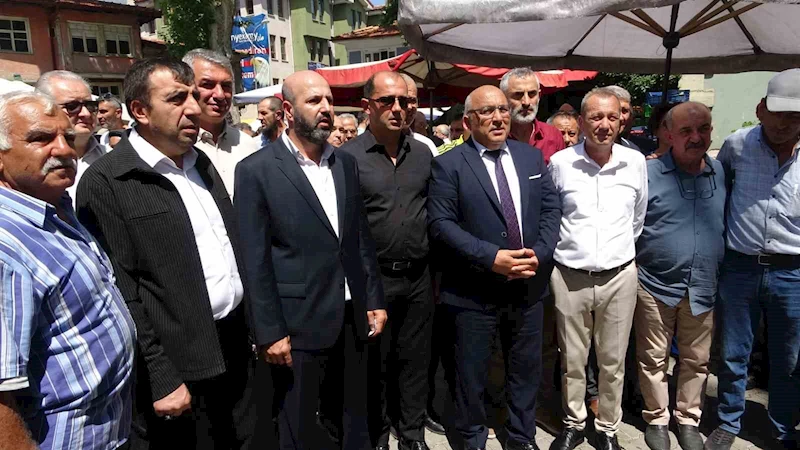 Kütahya’da Çarşamba Pazarı’nın kapatılmak istenmesi tepkiye sebep oldu
