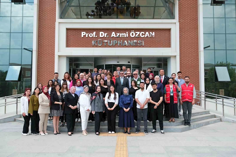 Sosyal hizmet öğrencilerinden uygulamalı proje sunumu
